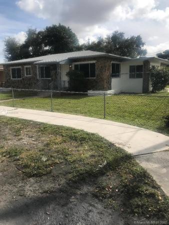 Seminole Lawn, 3290 NW 48th Ter, Brownsville, Florida 33142, image 2