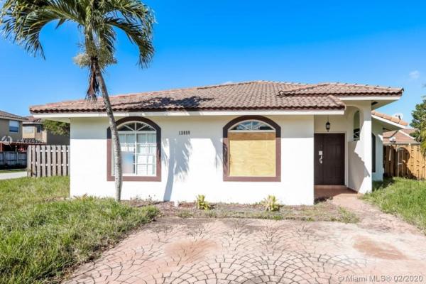 Country Park Estates, Richmond West, Florida 33177, image 2