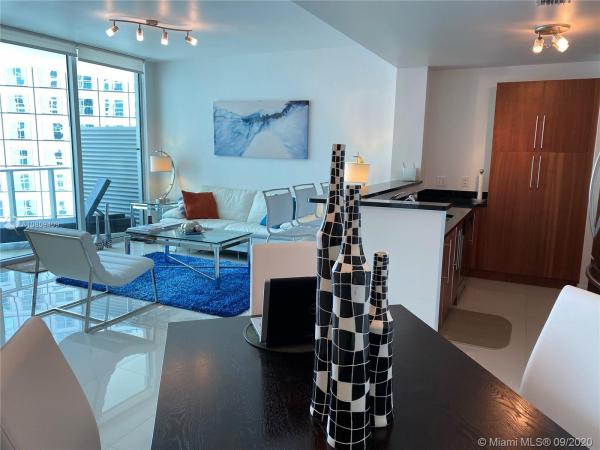 Met 1, 300 S Biscayne Blvd #2205, Miami, Florida 33131, image 2