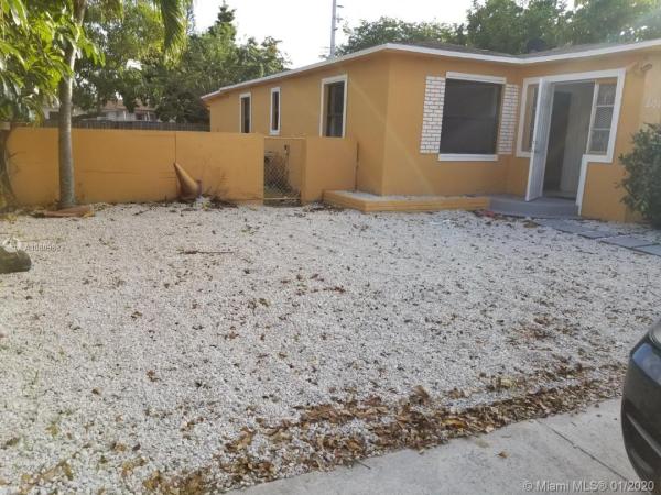 Liberia, 2256 Cody St, Hollywood, Florida 33020, image 2