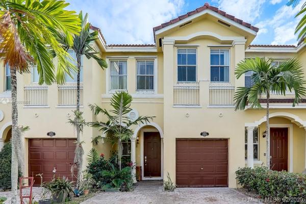 15054 SW 9th Ter, Unincorporated Dade County, Florida 33194, image 2