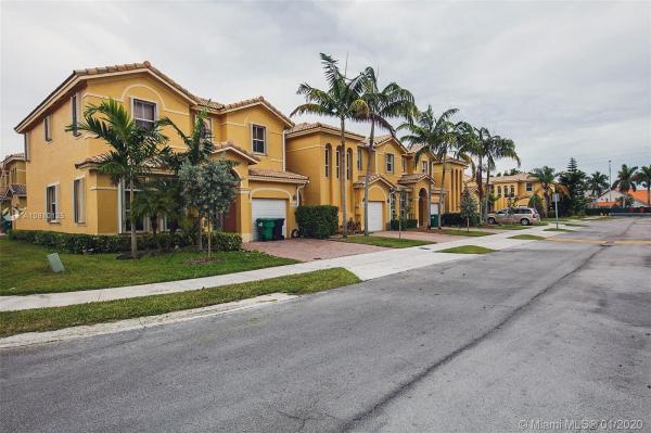Kendall Breeze West, 13741 SW 118th Ter, The Hammocks, Florida 33186, image 2