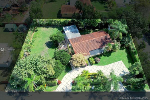 Estonia, 5355 SW 68th Ave, Glenvar Heights, Florida 33155, image 2