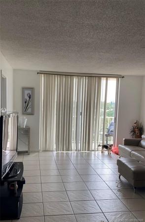 Breakwaters Of The Palm Beaches, 500 Executive Center Dr #5A, West Palm Beach, Florida 33401, image 2
