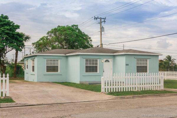 Riviera Beach Heights, 600 W 5th St, Riviera Beach, Florida 33404, image 2
