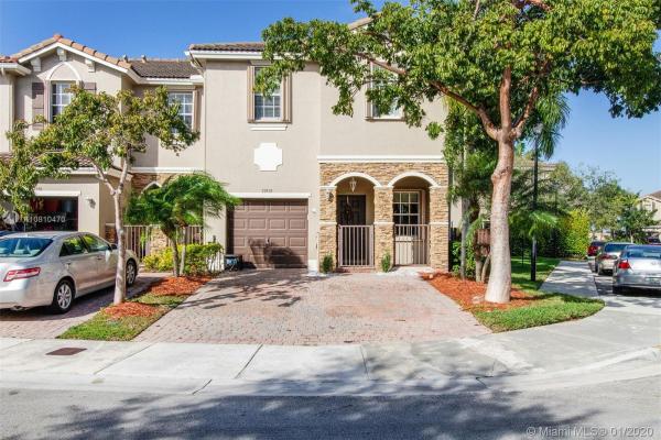 The Cove At Isles Of Bayshore, 22552 SW 89th Ct, Cutler Bay, Florida 33190, image 2