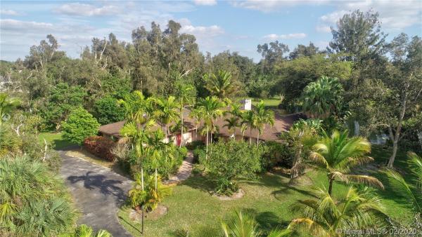 Sunshine Ranches, 13801 Stirling Rd, Southwest Ranches, Florida 33330, image 2