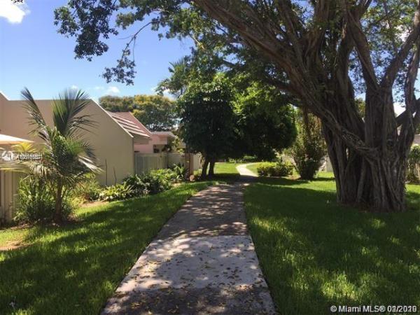 Kings Creek, 8116 SW 82nd Pl #8116, Glenvar Heights, Florida 33143, image 2