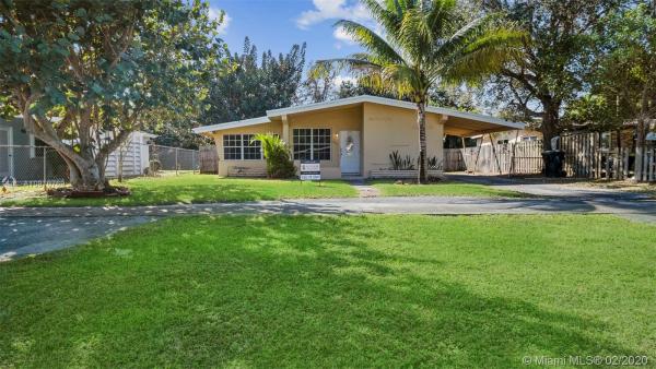 Shorewood Heights, 440 NE 175th St, North Miami Beach, Florida 33162, image 2