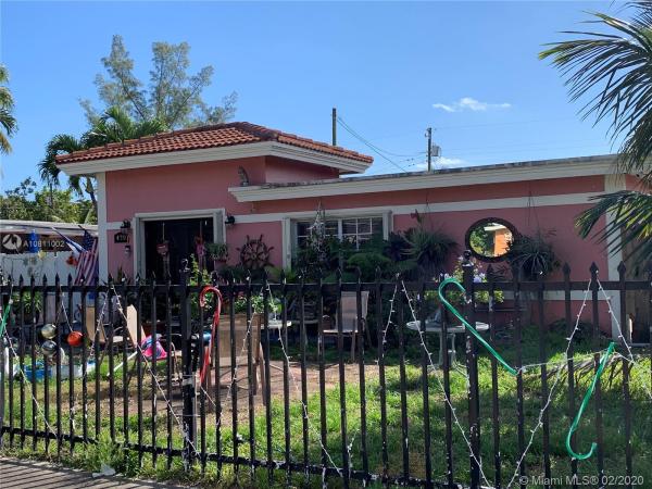 Rivera Manor, 470 NW 133rd St, North Miami, Florida 33168, image 2