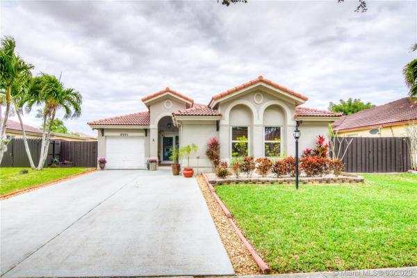 Monterey Lakes, 8991 SW 212th Ter, Cutler Bay, Florida 33189, image 2