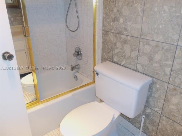 Arlen House Central, 300 Bayview Dr #108, Sunny Isles Beach, Florida 33160, image 3
