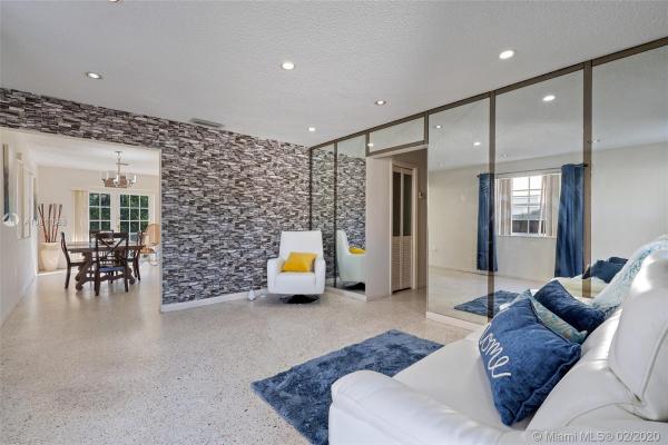 Hillcrest, 147 NW 18th Ct, Miami, Florida 33125, image 2