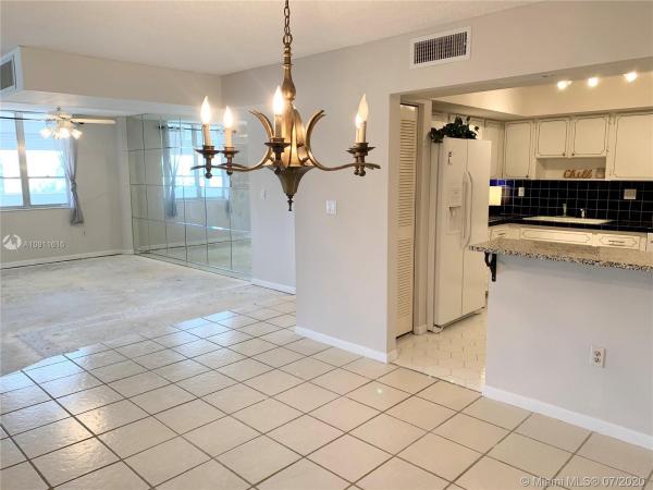Sovereigns, 6801 SW 147th Ave #4C, Kendale Lakes, Florida 33193, image 2