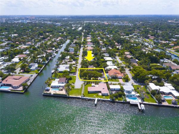 8700 N Bayshore Dr, Unincorporated Dade County, Florida 33138, image 2