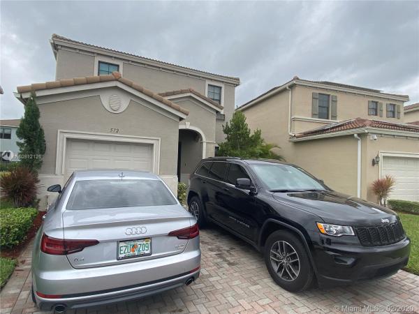 Champion Lakes, 572 NE 191st Ter, Ives Estates, Florida 33179, image 2