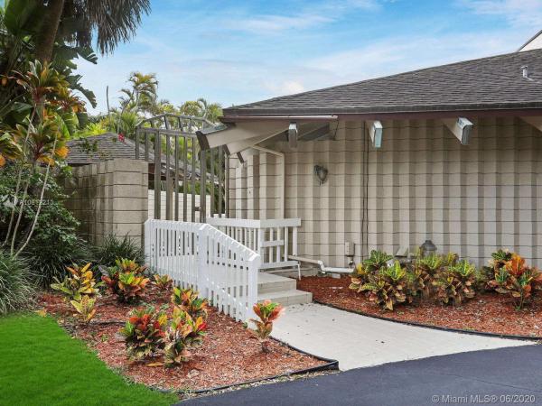 Manategaestates Estates, 10625 SW 89th Ct, Kendall, Florida 33176, image 2