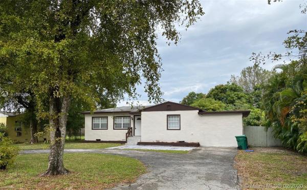 Biscayne Gardens, 153 NW 144th St, Golden Glades, Florida 33168, image 2