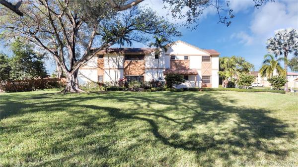 Chestnut Ranch Patio Homes, 11339 SW 74th Ter, Kendall, Florida 33173, image 2