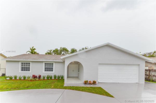 Meadow Wood Manor, 26161 SW 132nd Pl, Princeton, Florida 33032, image 2