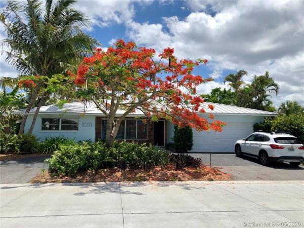 Yacht Harbor Manor, 1035 Powell Dr, Riviera Beach, Florida 33404, image 2