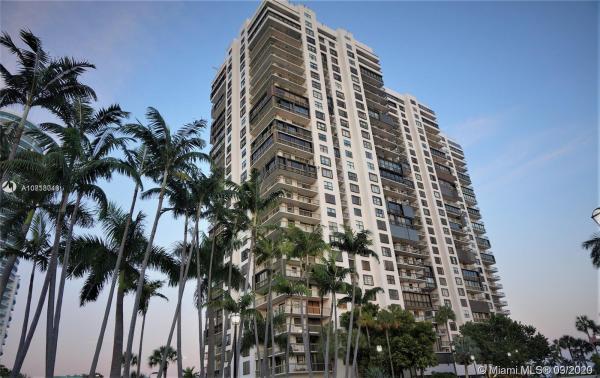 Brickell Bay Club, 2333 Brickell Ave #1505, Miami, Florida 33129, image 2
