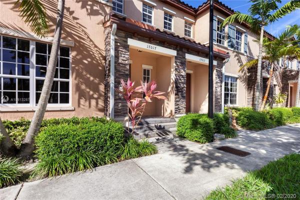 Kendall Commons Residential, 17017 SW 94th Ter #17017, The Hammocks, Florida 33196, image 2