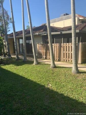 Golfwood, 20604 NE 6th Ct #20604, Ives Estates, Florida 33179, image 2