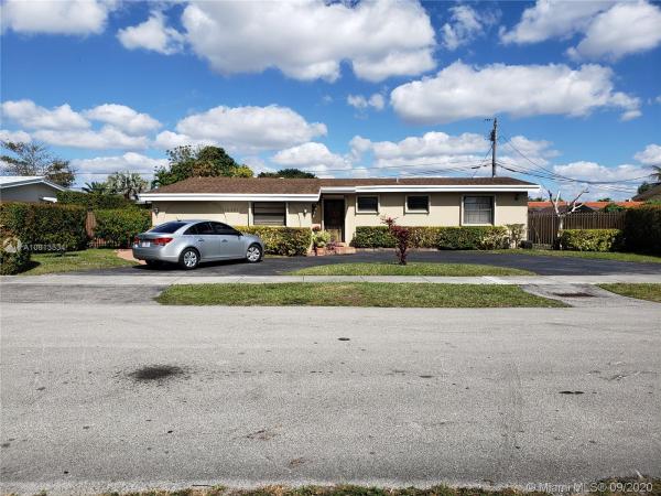 Garden Homes, 10381 SW 27th St, University Park, Florida 33165, image 2