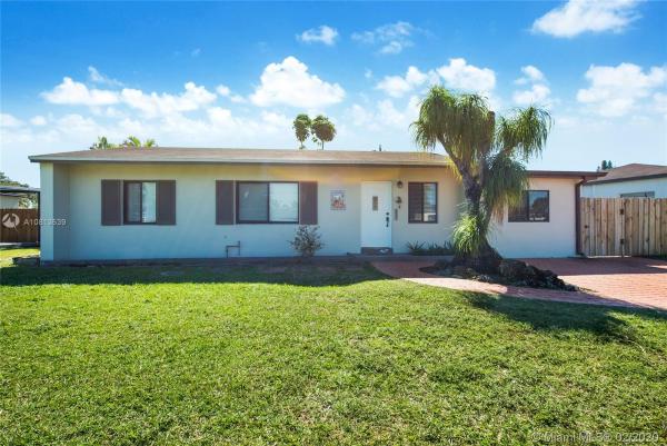 Central Miami, 7460 SW 33rd St, Coral Terrace, Florida 33155, image 2