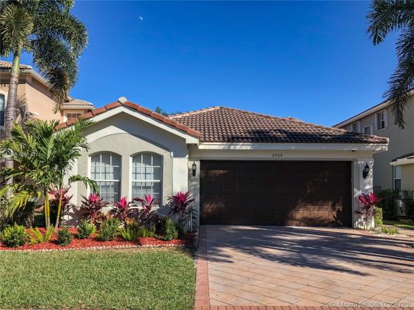 Canyon Isles, 8964 Briarwood Meadow Ln, Boynton Beach, Florida 33473, image 2