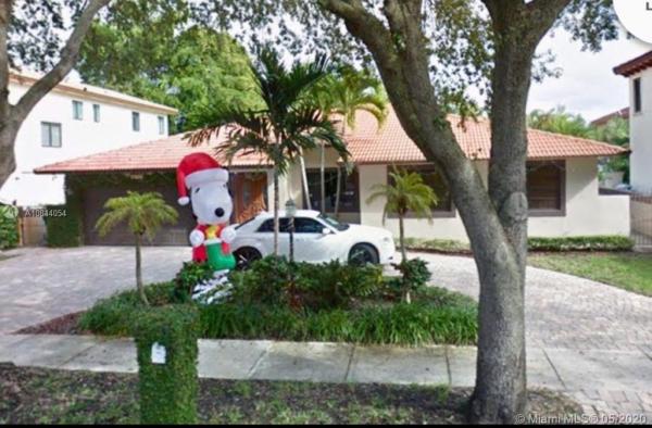 Royal Oaks, 16731 NW 78th Pl, Miami Lakes, Florida 33016, image 2