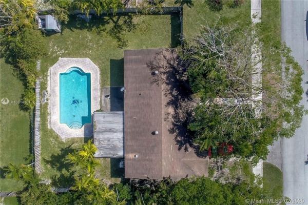 Kendall Sunset Homes, 9415 SW 78th St, Sunset, Florida 33173, image 2