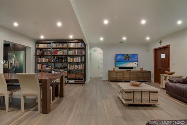 Coconut Grove, 65 Romano Ave, Coral Gables, Florida 33134, image 2