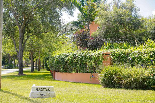 Riviera Waterways, 1228 Placetas Ave, Coral Gables, Florida 33146, image 2