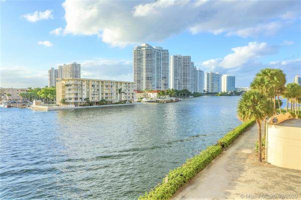 Winston Towers 700, 290 174th St #410, Sunny Isles Beach, Florida 33160, image 2