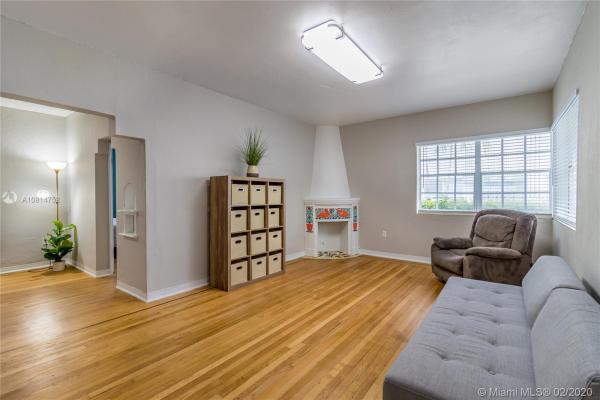 St Remy, 1309 Euclid Ave #6, Miami Beach, Florida 33139, image 2