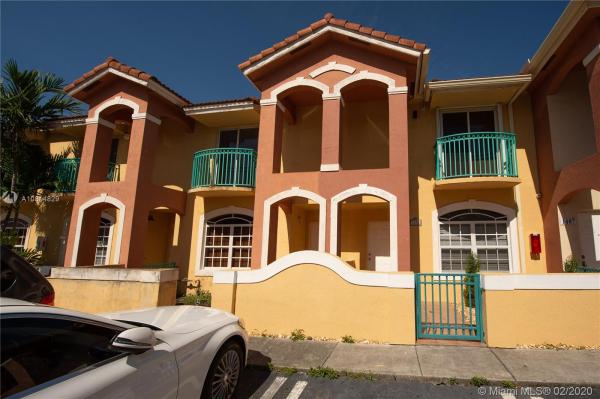 Bonita Golfview Townvillas, 7075 NW 173rd Dr #1405, Country Club, Florida 33015, image 2