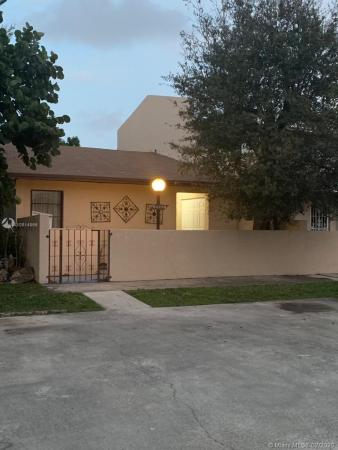 Lakes Of Acadia, 19561 NW 55th Cir Pl, Miami Gardens, Florida 33055, image 2