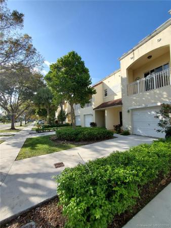 Village Del Mar Townhomes, 1307 NE 105th St #2, Miami Shores, Florida 33138, image 2