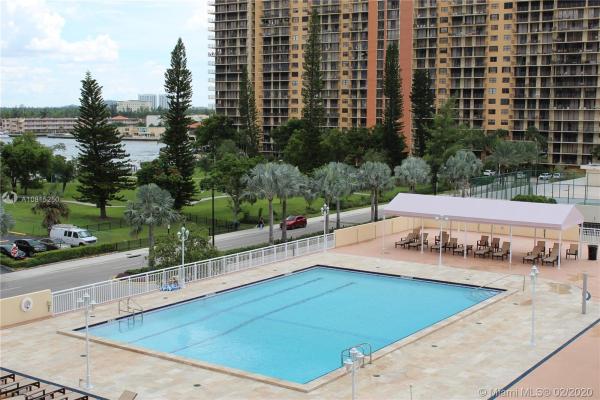 Winston Towers 200, 251 174th St #211, Sunny Isles Beach, Florida 33160, image 2