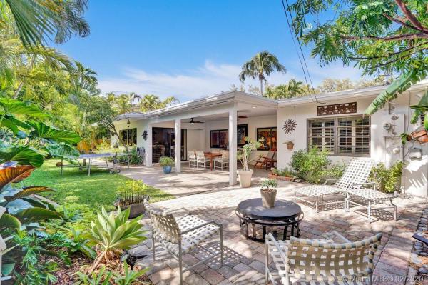 Tropical Isle Homes, 380 REDWOOD LN, Key Biscayne, Florida 33149, image 2