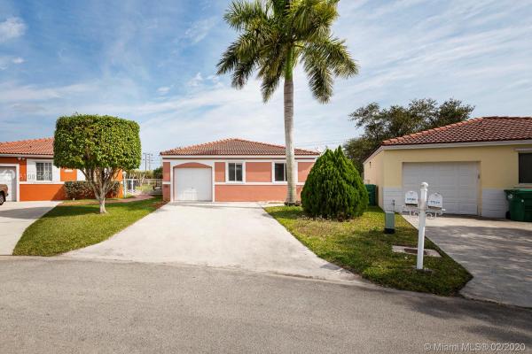 Weitzer Serena Lakes West, 17161 SW 139th Ct, Richmond West, Florida 33177, image 2