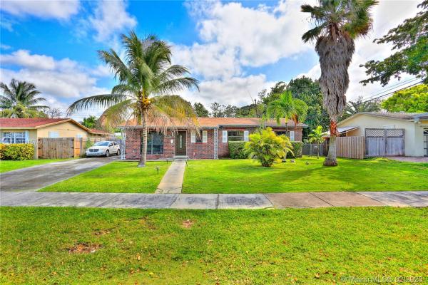 Fairway Park, 15745 SW 102nd Pl, Palmetto Estates, Florida 33157, image 2