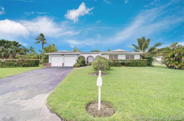 Pine Shore, 13025 SW 113th Ct, Kendall, Florida 33176, image 2