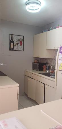 El Lago, 5501 NW 7th St #E217, Miami, Florida 33126, image 2