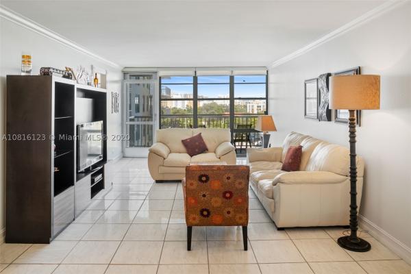 Winston Towers 400, 231 174th St #616, Sunny Isles Beach, Florida 33160, image 1