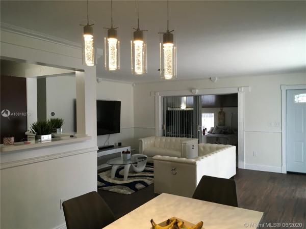 Palmetto Country Club Estates, 9799 SW 158th St, Palmetto Estates, Florida 33157, image 2