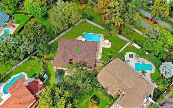 12005 Landing Way, Cooper City, Florida 33026, image 2