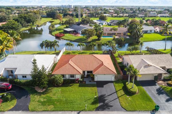 Falcon's Lea, 15000 Windbluff St, Davie, Florida 33331, image 2
